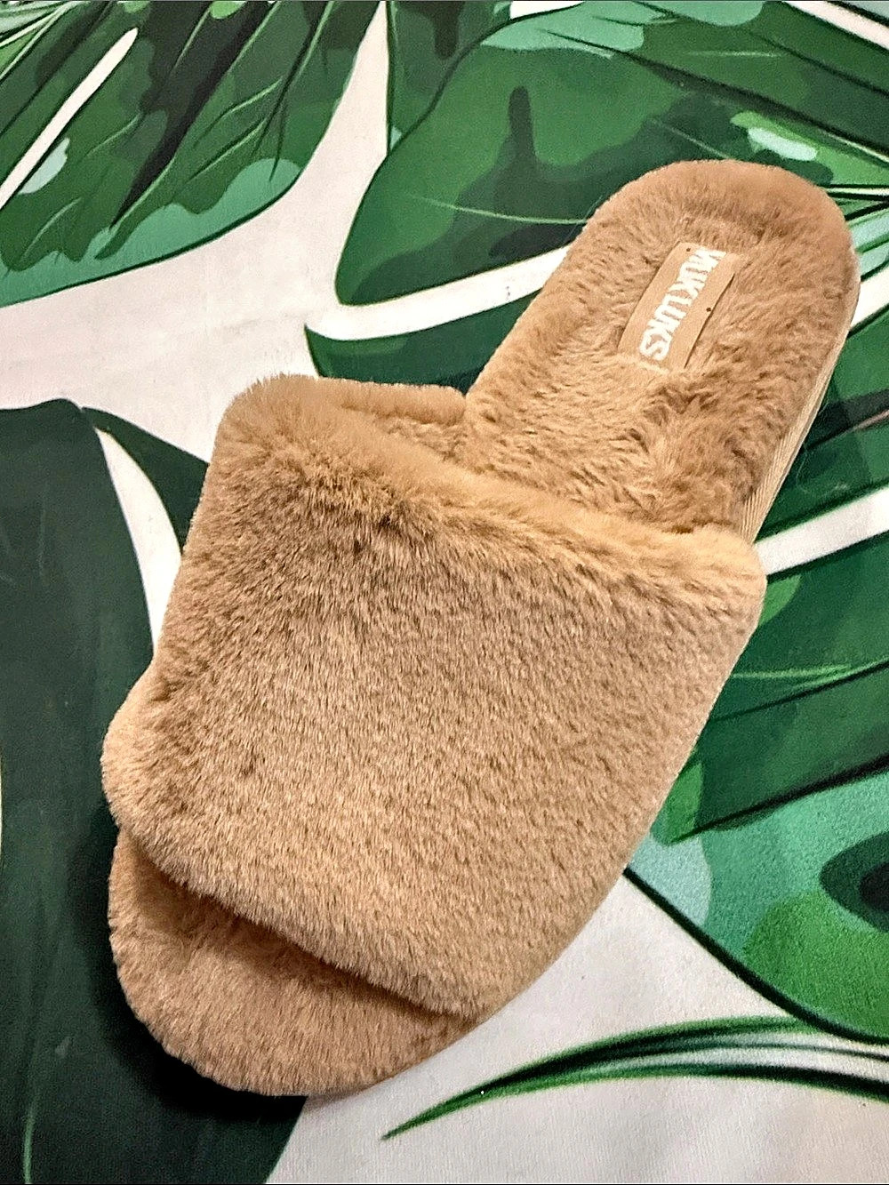 Muk luks plush Slide Sandals in Brown Like New